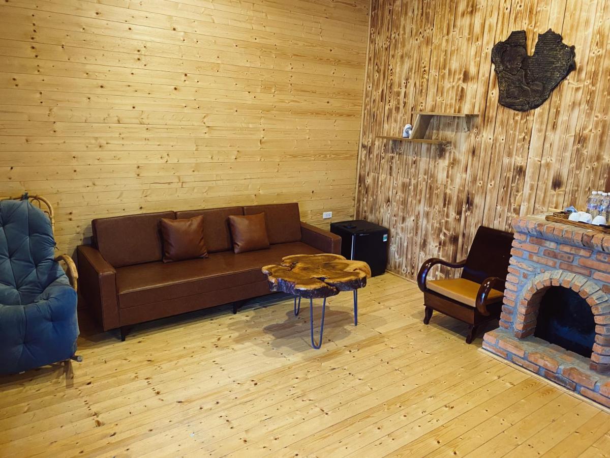T'Mang Deeng Homestay Kon Von Kla エクステリア 写真